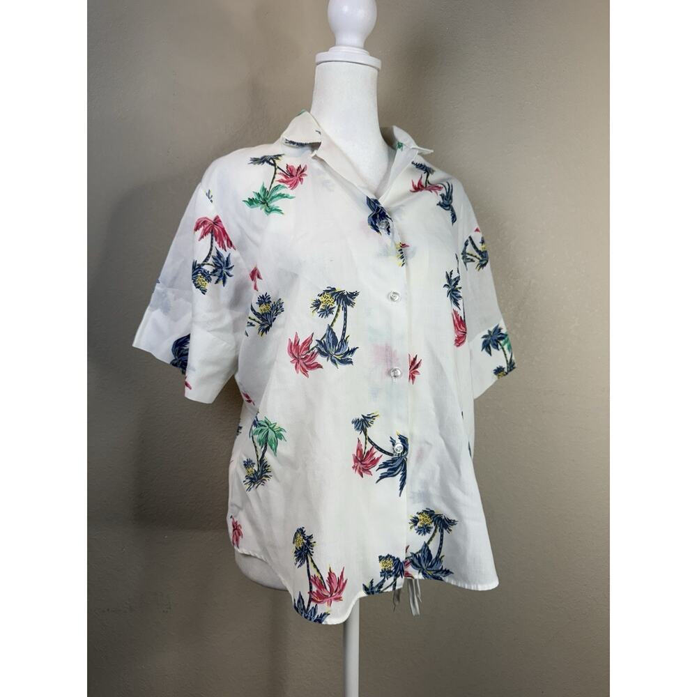 Sears Coastal Grandma Hawaiian Shirt Button‎ 10